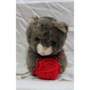Vintage 1985 Graphics International Gray Cat Red Ball Of Yard Stuffed Plush 11"
